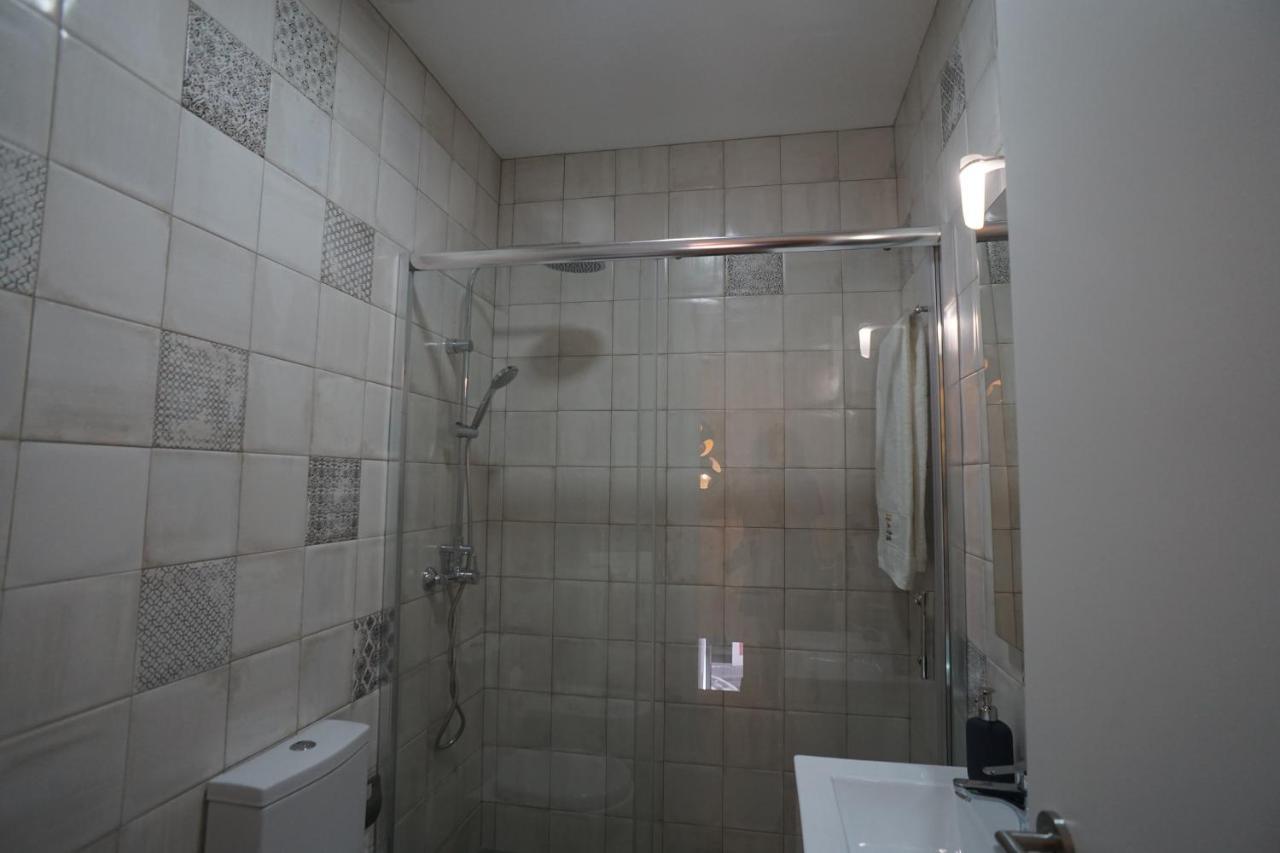Stylish House - Air Cond, Breakfast, Free Parking, By Porto With Love Lda Vila Nova de Gaia Esterno foto