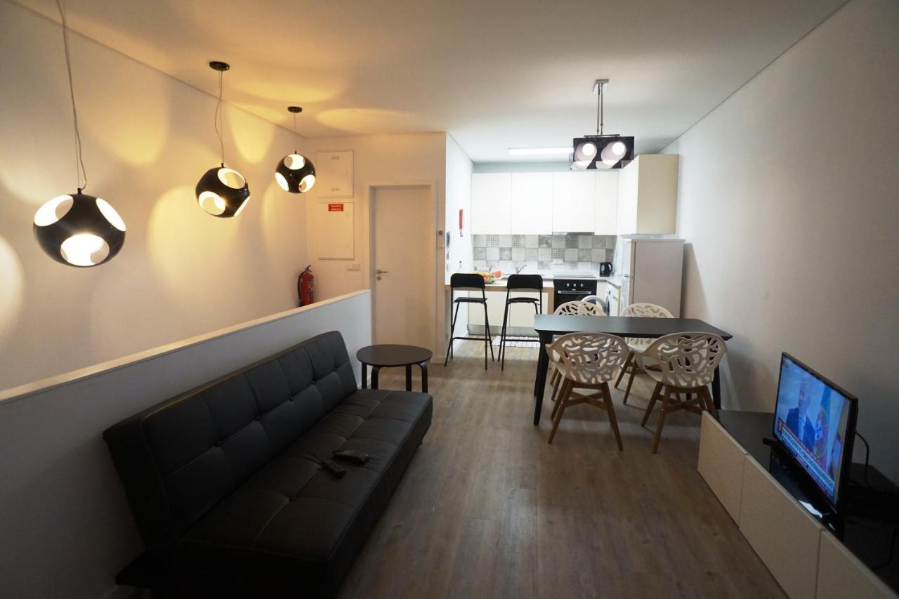 Stylish House - Air Cond, Breakfast, Free Parking, By Porto With Love Lda Vila Nova de Gaia Esterno foto